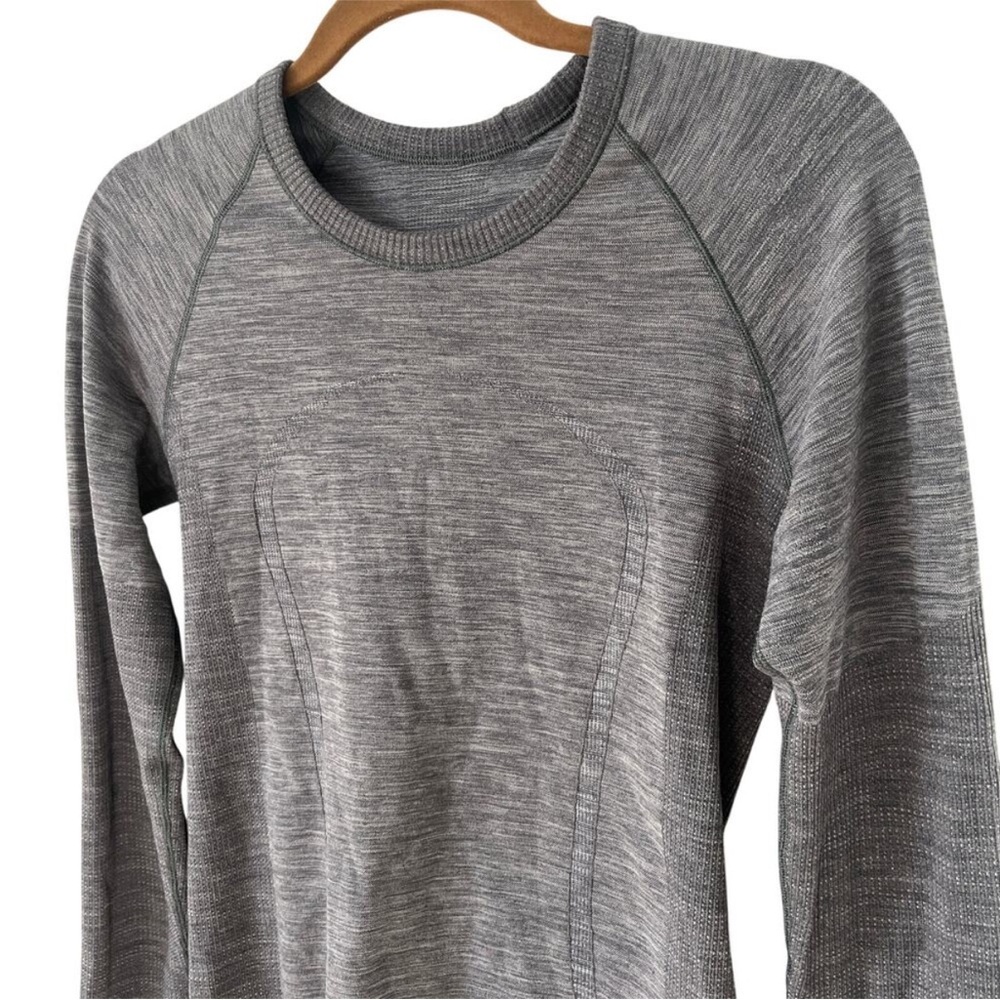 Lululemon Women’s Swiftly Tech Dark Gray Long Sleeve, size 8